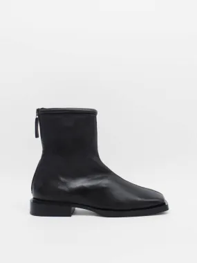 About Arianne - Women's Dean Boot
