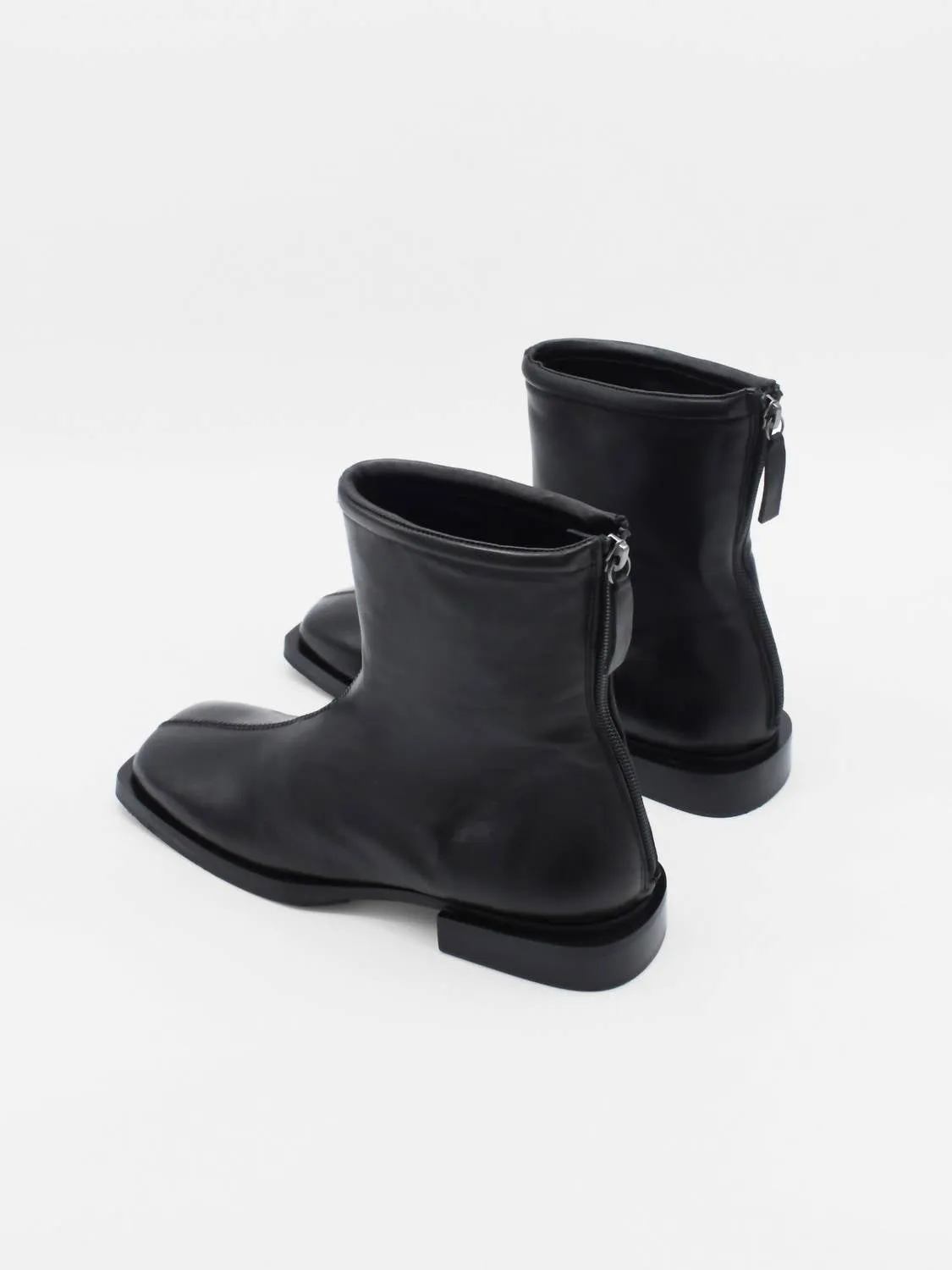 About Arianne - Women's Dean Boot