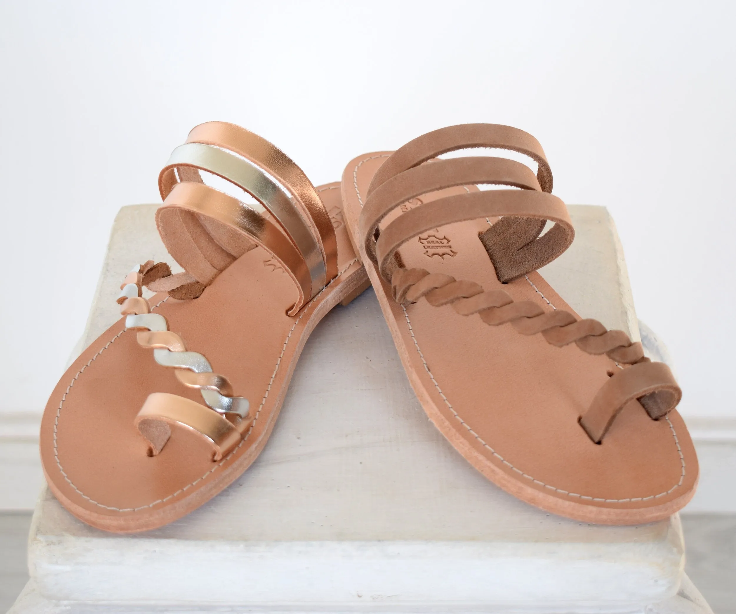 Ancient Greek leather sandals/ gladiator thong sandals/ handmade leather shoes/ roman greek style/ t-strap sandals with toe ring