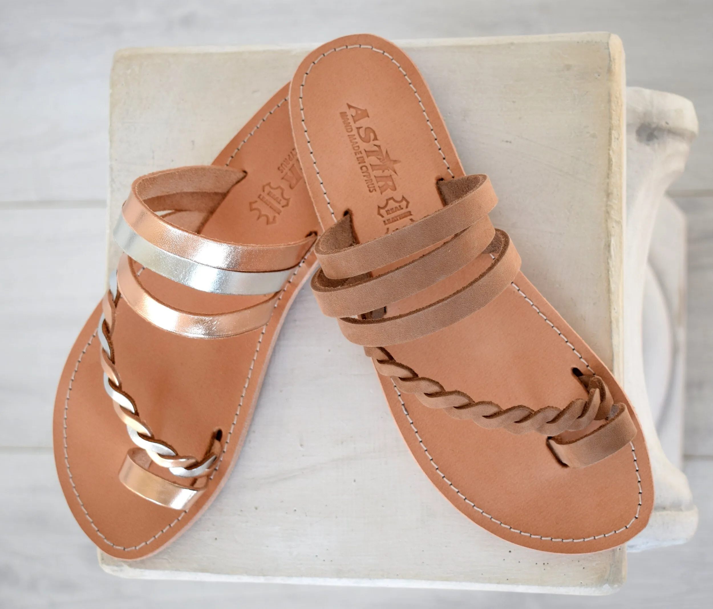 Ancient Greek leather sandals/ gladiator thong sandals/ handmade leather shoes/ roman greek style/ t-strap sandals with toe ring