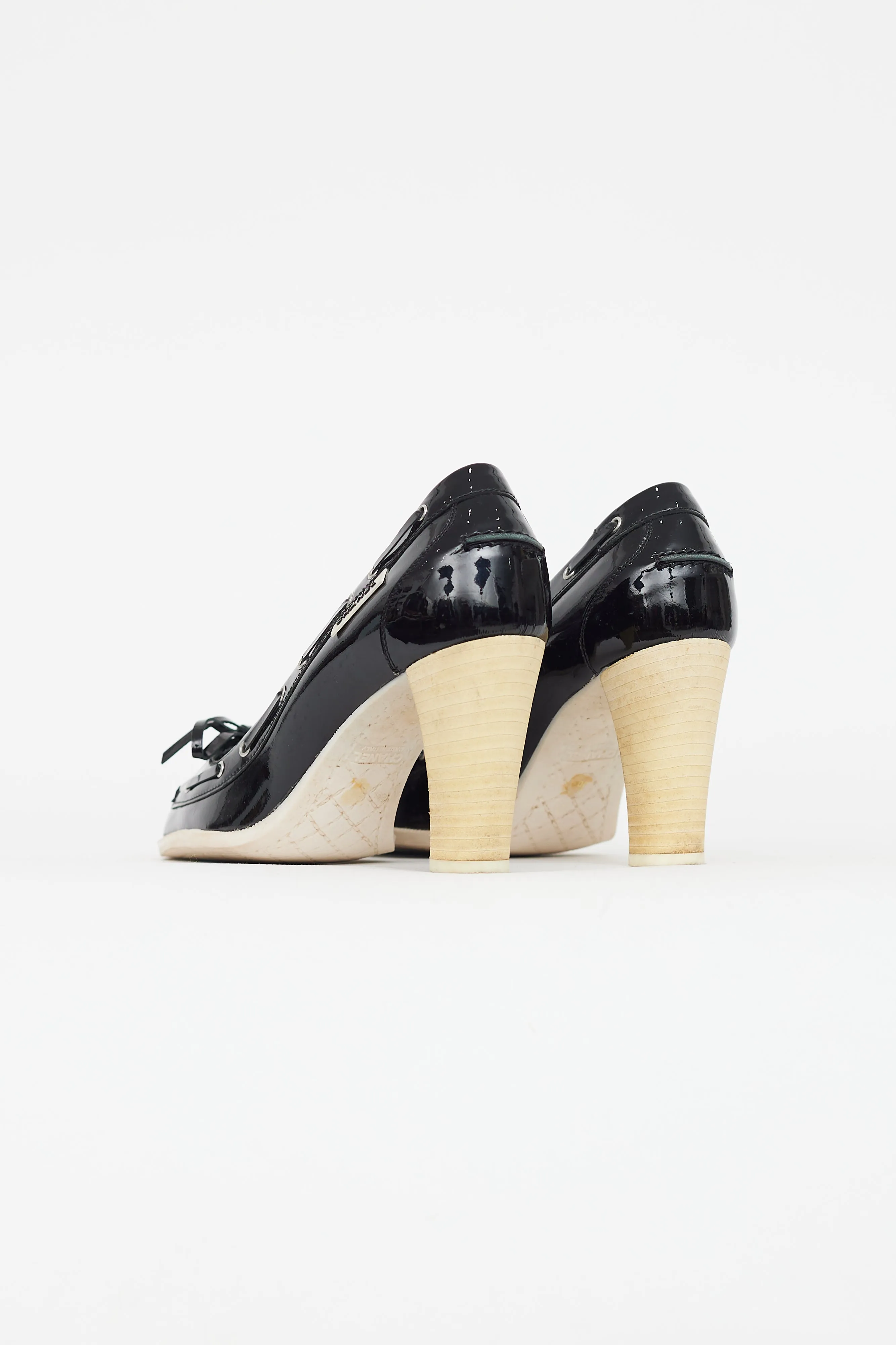 Black & White Patent Leather Boat Shoe Pump
