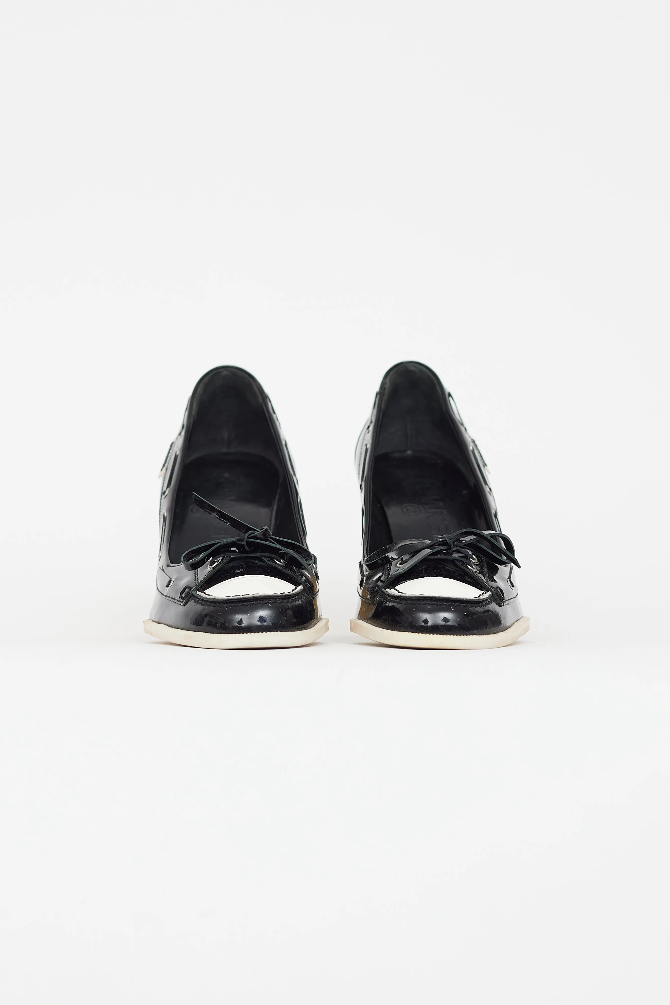 Black & White Patent Leather Boat Shoe Pump