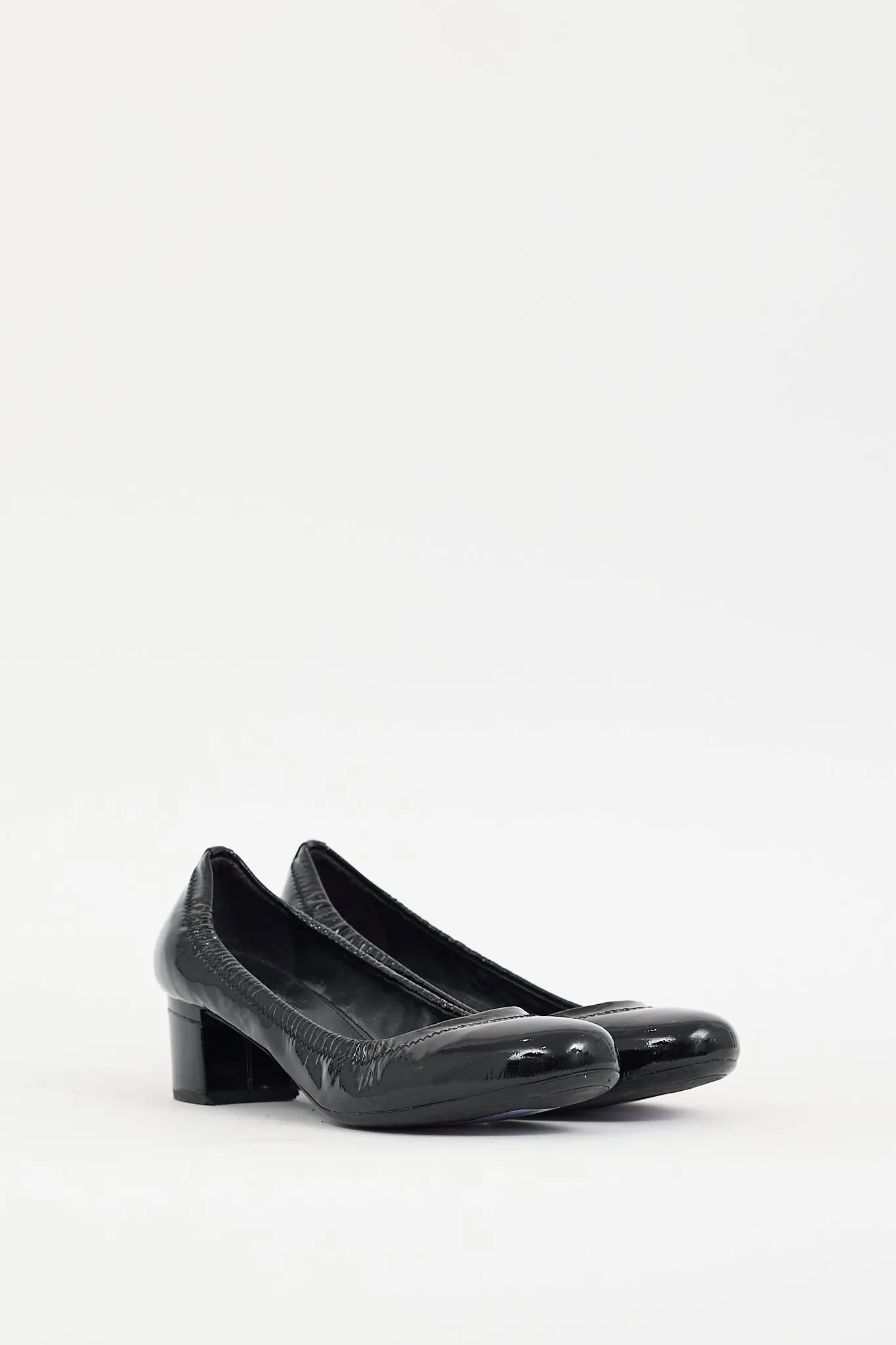 Black Patent Leather Elasticized Pump