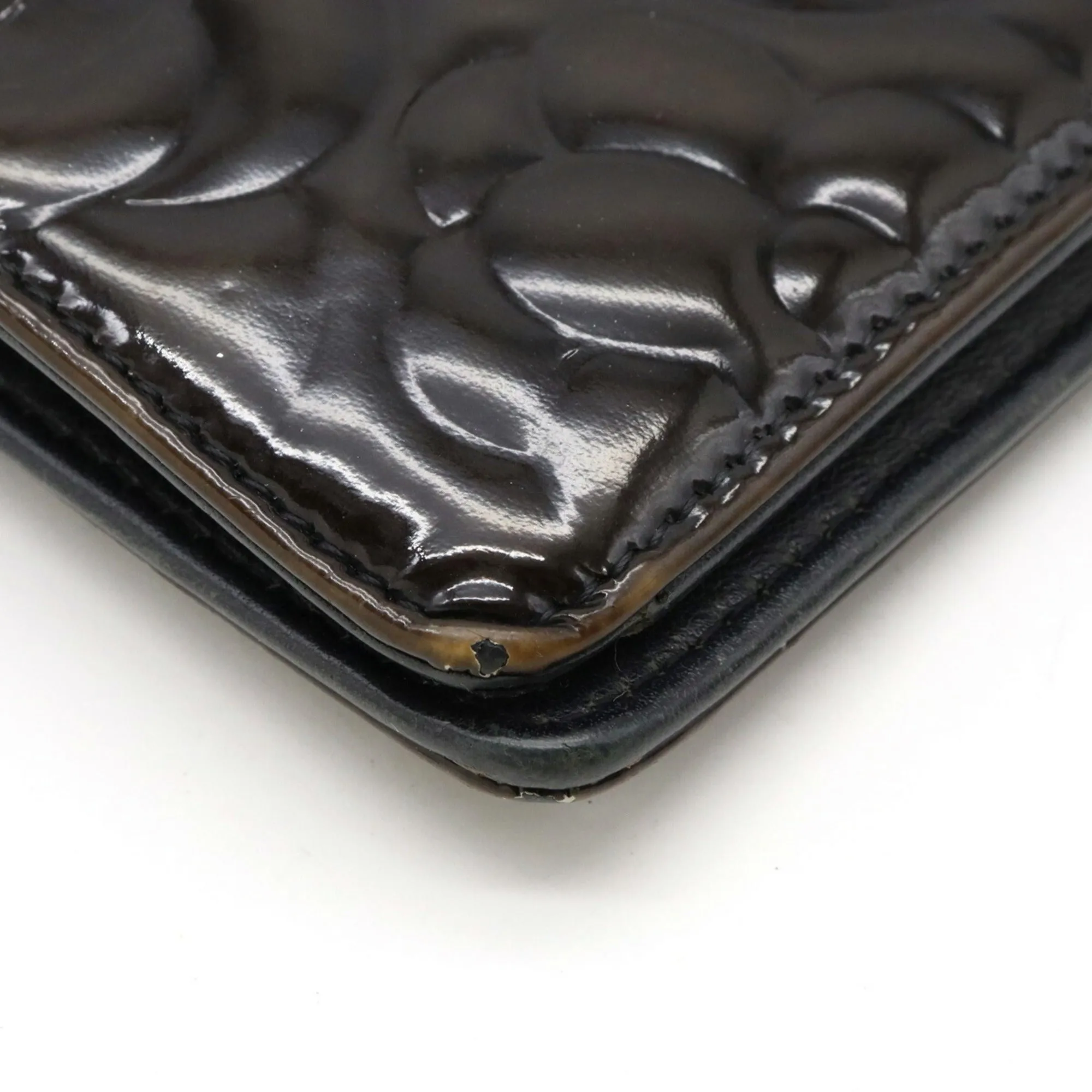 CHANEL Camellia Motif Here Mark Bifold Patent Leather Enamel Black A36544