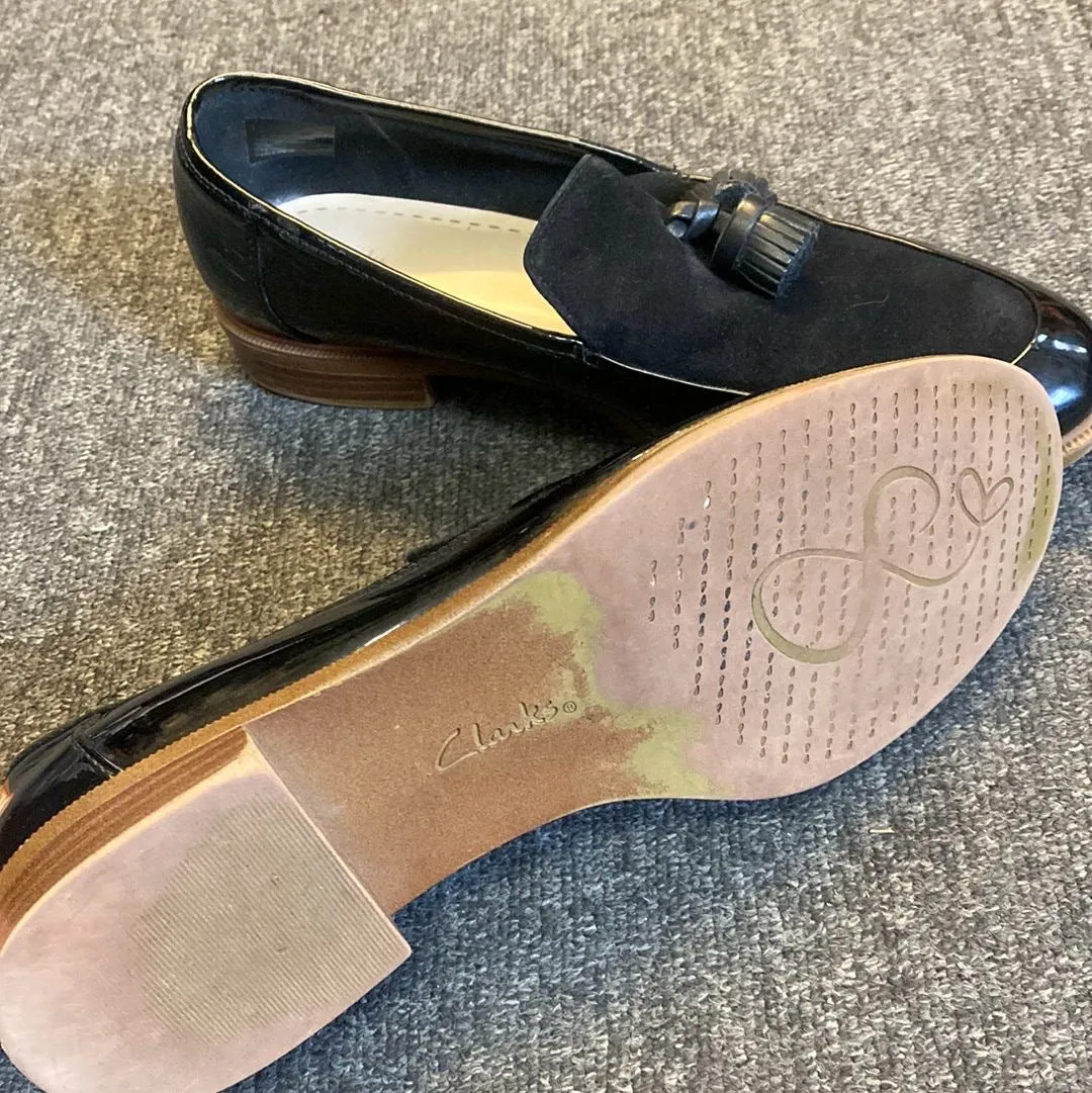 Clarks Loafers shoe size 6